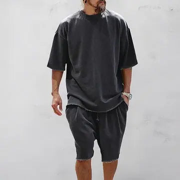 Loose and soft street suit