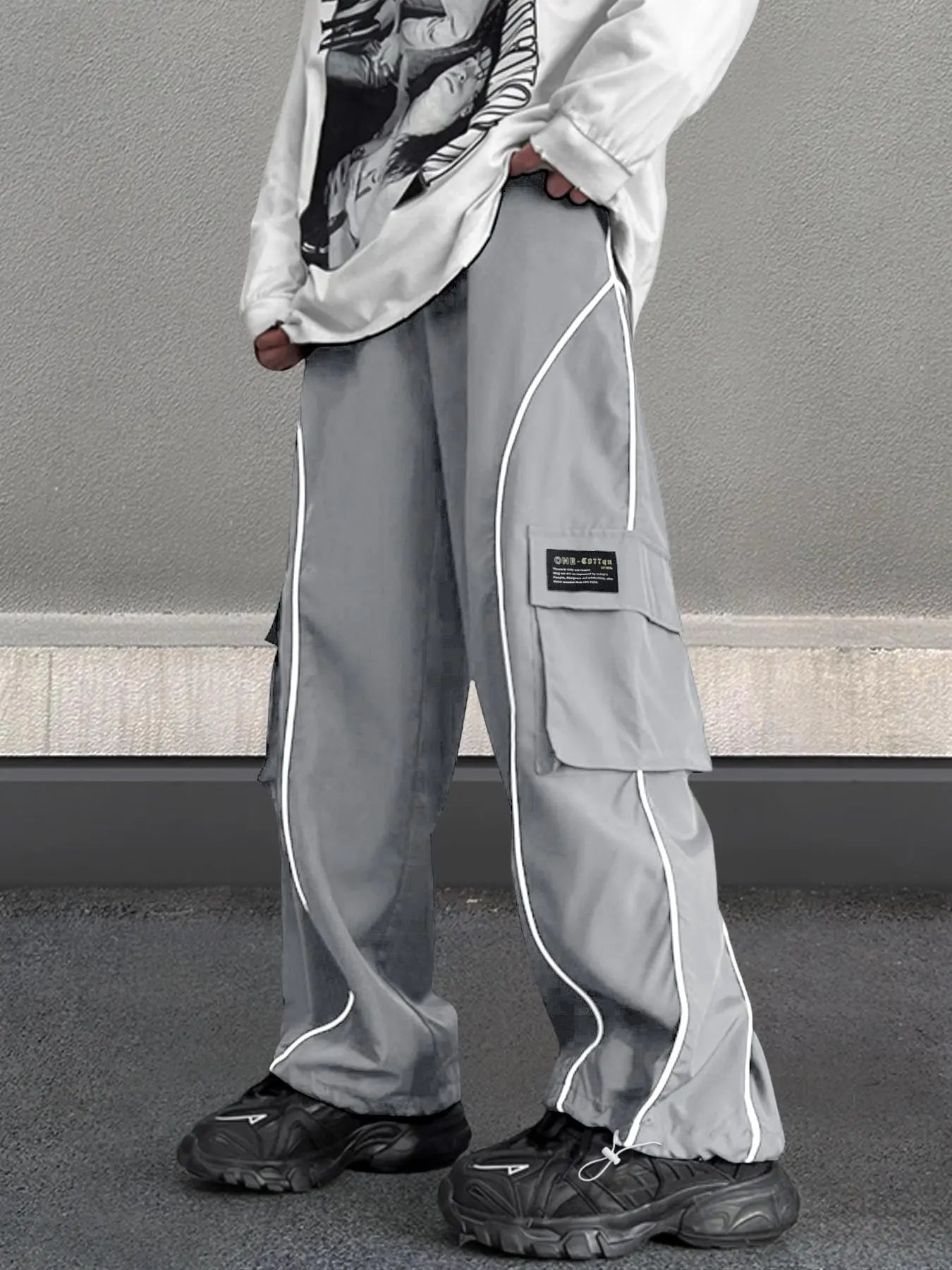 Urban Flow Reflective Cargo Joggers