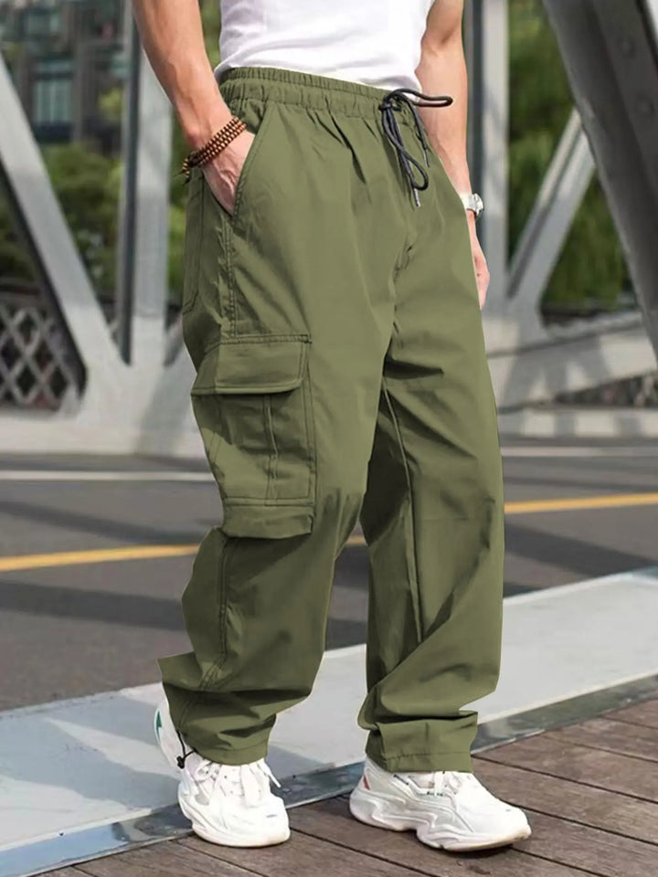 Relaxed fit cargo pants