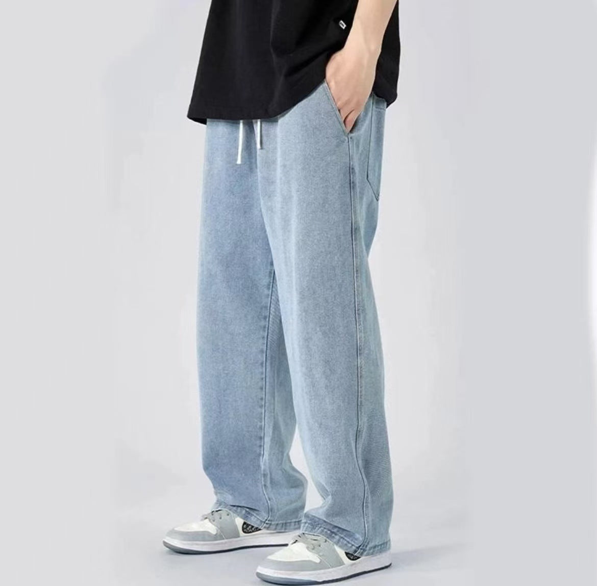 Light Wash Baggy Jeans