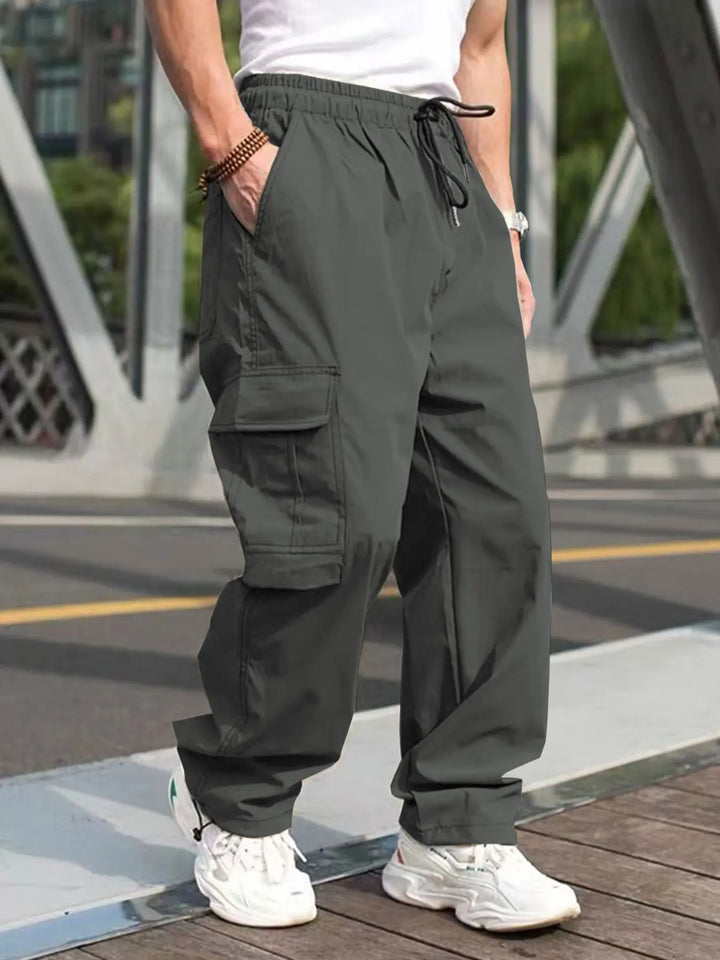 Relaxed fit cargo pants